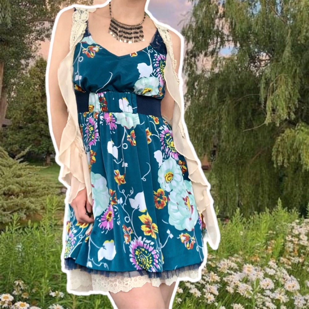 True Vintage y2k Teal Sleeveless Fairy Garden Dress with Lace Detail, Size S